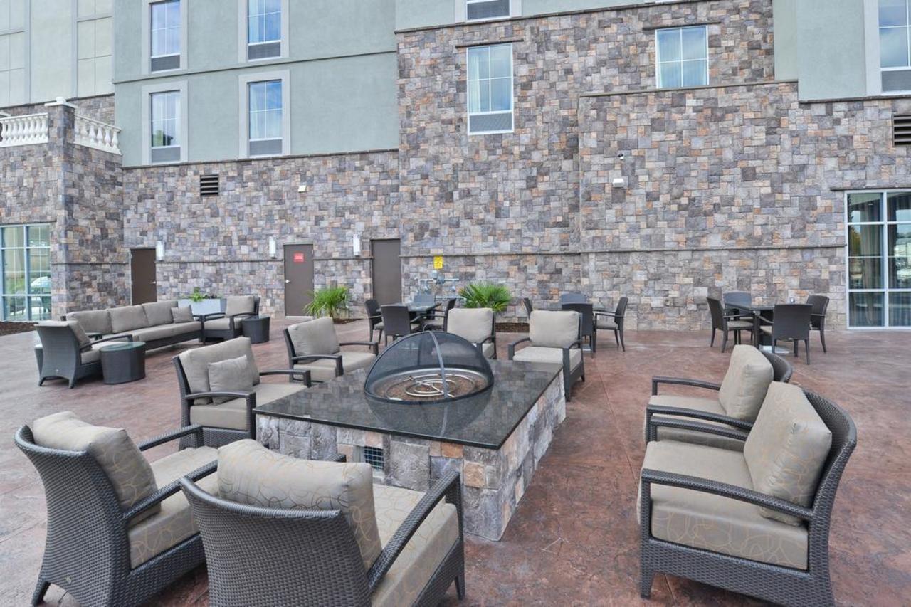 Hampton Inn & Suites Columbia/Southeast-Fort Jackson Exterior photo