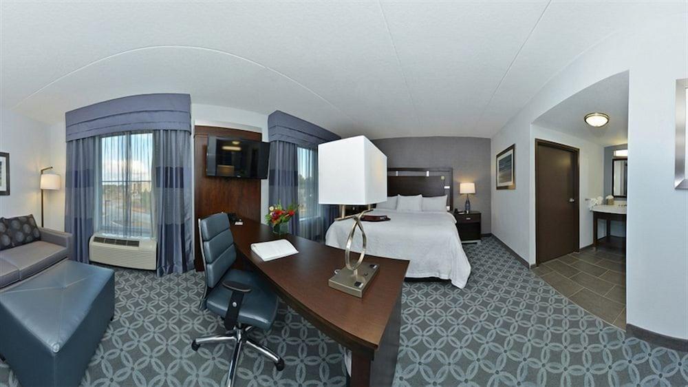 Hampton Inn & Suites Columbia/Southeast-Fort Jackson Exterior photo