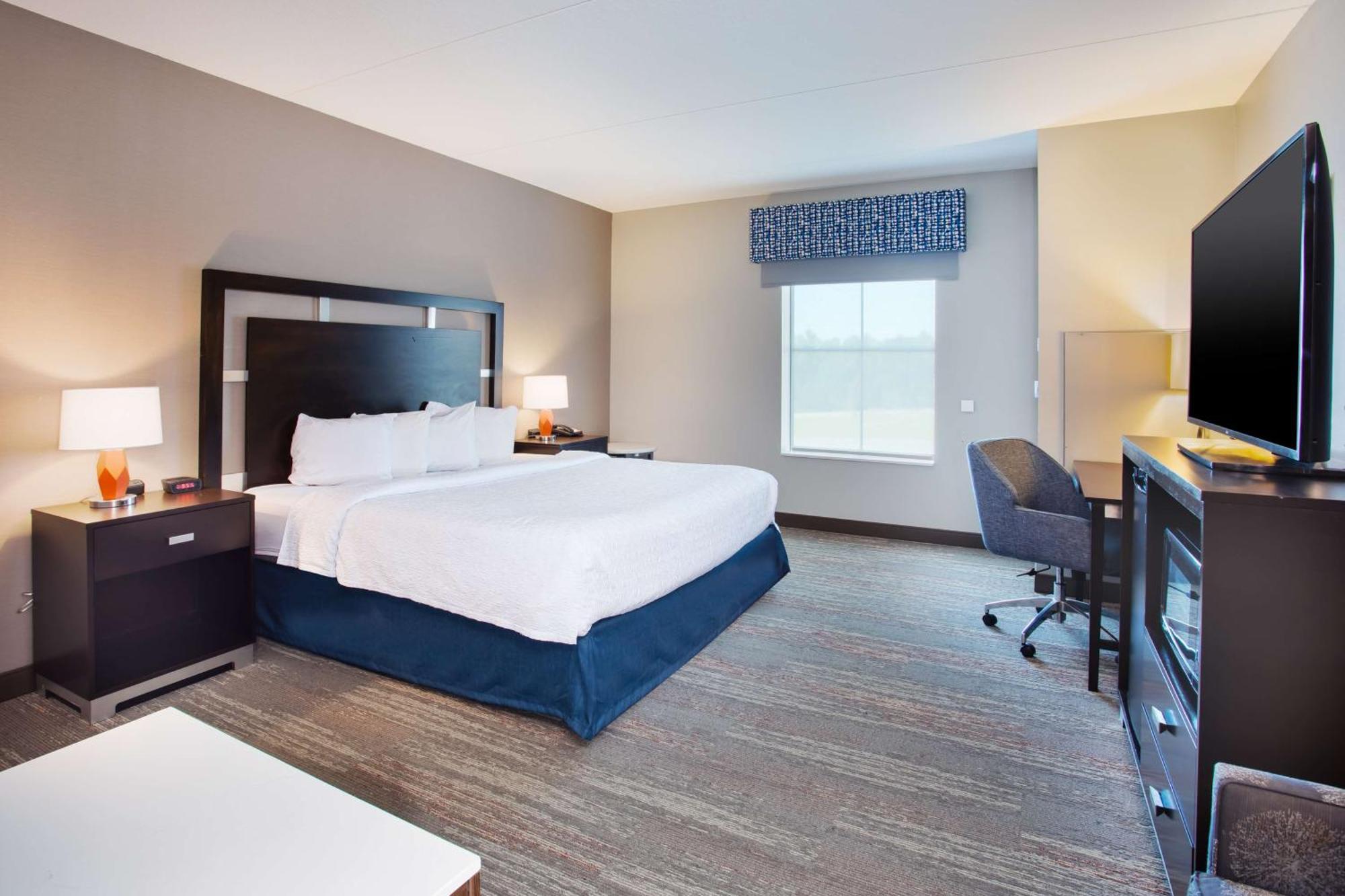 Hampton Inn & Suites Columbia/Southeast-Fort Jackson Exterior photo